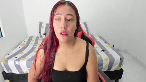 Snapshot of your_naughty_girl_x chatting on January 2025 04:00:01 AM EMILY independent model online show from January 2025 04:00:01 AM