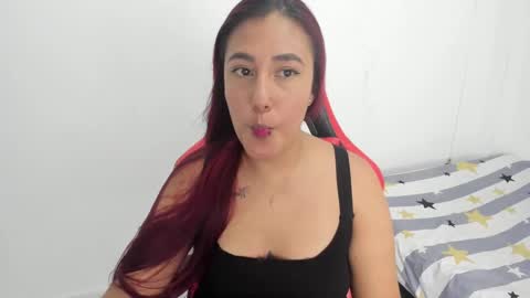 Snapshot of your_naughty_girl_x chatting on February 2025 03:39:02 AM EMILY independent model online show from February 2025 03:39:02 AM