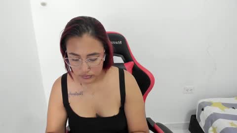 Snapshot of your_naughty_girl_x chatting on March 2025 02:51:02 AM EMILY independent model online show from March 2025 02:51:02 AM