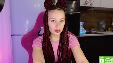 Snapshot of your_psychologist chatting on April 2026 12:12:01 AM Alice online show from April 2026 12:12:01 AM