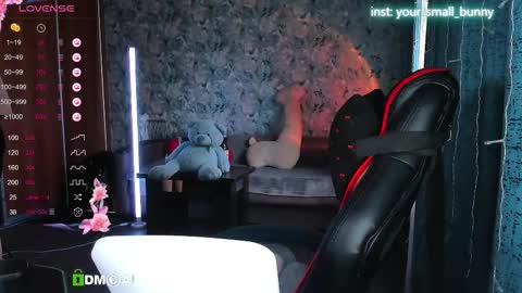 Molly online show from September 2025 03:50:01 AM