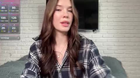 Mia  online show from January 2026 09:00:02 AM