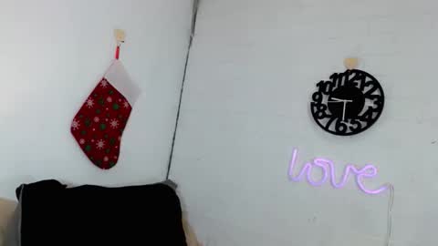 luvly online show from December 2025 02:03:01 PM