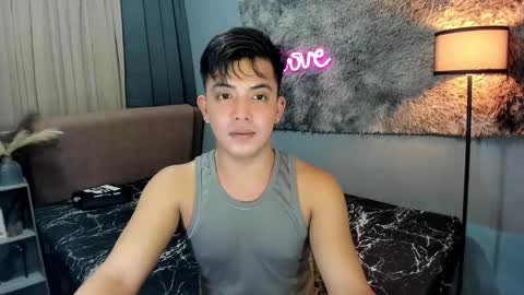 yourasian_bradley online show from September 2025 01:49:01 PM