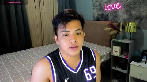 Snapshot of yourasian_bradley chatting on February 2026 02:05:02 AM yourasian_bradley online show from February 2026 02:05:02 AM