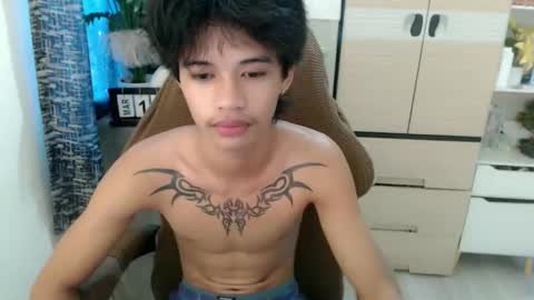 yourasian_eric online show from March 2026 11:32:02 PM