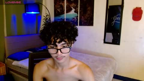 yourasiancarl online show from October 2025 01:36:03 PM