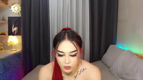 kim online show from February 2025 11:12:01 PM