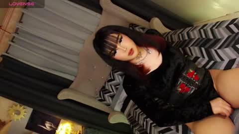 kim online show from February 2025 11:12:02 PM