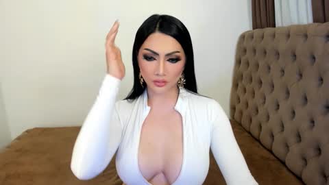 Snapshot of yourasiangoddess69 chatting on February 2026 08:02:01 AM Goddess online show from February 2026 08:02:01 AM