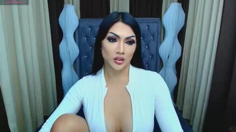 Snapshot of yourasiangoddess69 chatting on February 2026 11:50:01 AM Goddess online show from February 2026 11:50:01 AM