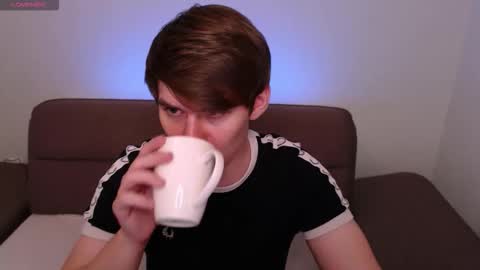 Billy online show from November 2025 09:29:02 PM