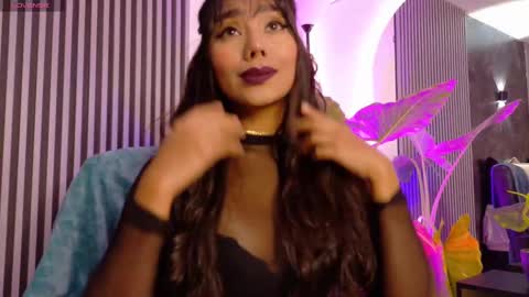 Selena online show from September 2025 07:57:02 PM