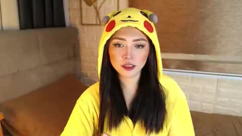 JEN  online show from September 2025 11:54:02 AM