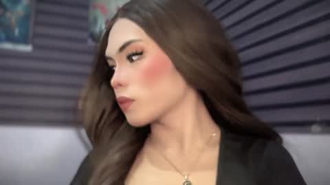 Snapshot of yourehot_pretty chatting on May 2026 08:03:02 PM Do read my bio online show from May 2026 08:03:02 PM