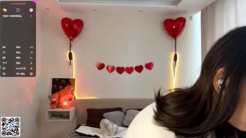 Snapshot of youremilia_ chatting on February 2026 08:16:02 AM Emilia online show from February 2026 08:16:02 AM