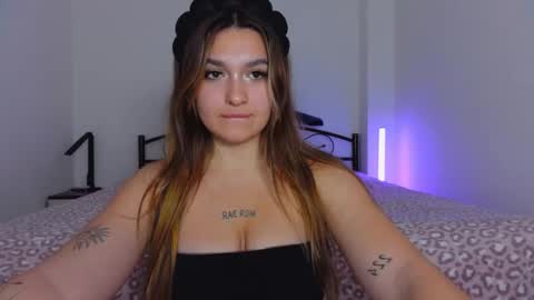 Emily  online show from October 2025 08:31:01 PM