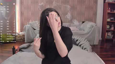 Mary online show from November 2025 10:17:01 AM