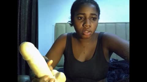 Snapshot of yourfavcamgirl_ chatting on September 2025 09:33:01 AM favcamgirl online show from September 2025 09:33:01 AM