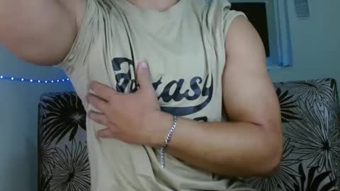 yourfavorite_bigclit online show from September 2025 08:09:02 AM