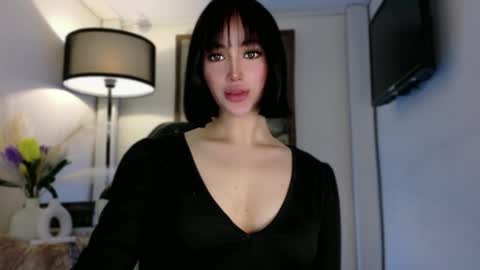 Kimberly online show from November 2025 05:05:02 PM