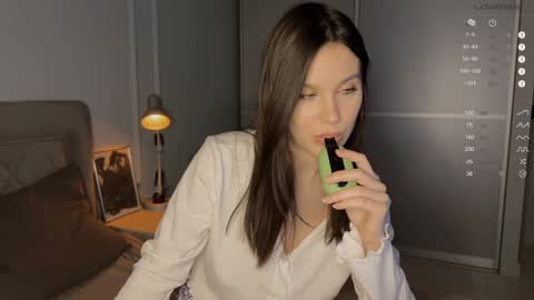 Snapshot of yourher0in chatting on January 2025 10:45:01 AM Aida online show from January 2025 10:45:01 AM