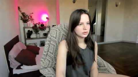 Snapshot of yourher0in chatting on September 2025 11:21:01 AM Aida online show from September 2025 11:21:01 AM