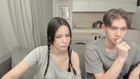 Snapshot of yourher0in chatting on October 2025 12:06:02 PM Aida online show from October 2025 12:06:02 PM