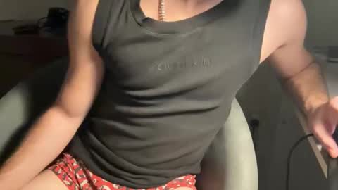 yourhotdude99 online show from February 2026 05:27:02 PM