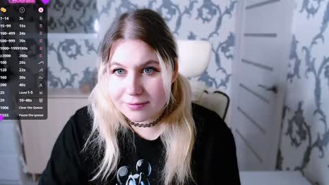 Snapshot of yourkarma_2_0 chatting on December 2024 12:06:01 PM Karma online show from December 2024 12:06:01 PM