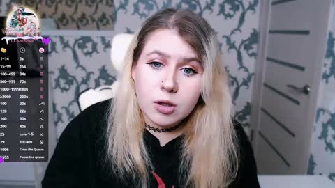 Snapshot of yourkarma_2_0 chatting on December 2024 01:43:02 PM Karma online show from December 2024 01:43:02 PM