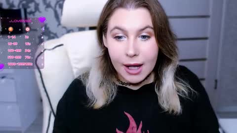 Snapshot of yourkarma_2_0 chatting on September 2025 01:33:02 PM Karma online show from September 2025 01:33:02 PM