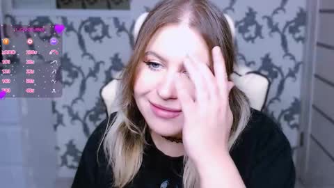 Snapshot of yourkarma_2_0 chatting on October 2025 02:40:01 PM Karma online show from October 2025 02:40:01 PM