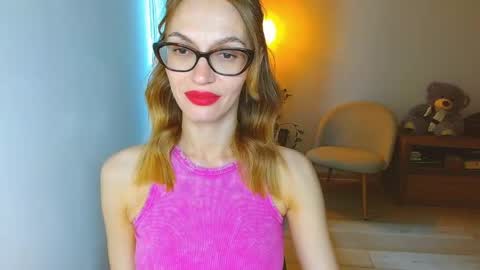 Snapshot of yourladysunshine chatting on May 2026 08:10:01 AM Ksyusha online show from May 2026 08:10:01 AM