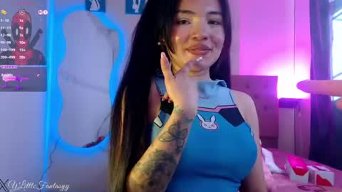 Snapshot of yourlittlefantasyy chatting on June 2026 01:43:02 PM yourlittlefantasyy online show from June 2026 01:43:02 PM