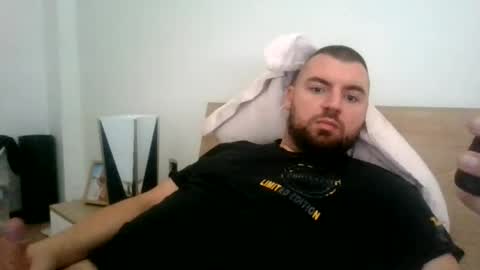 Fak2g00d2w1n online show from June 2026 11:51:02 AM