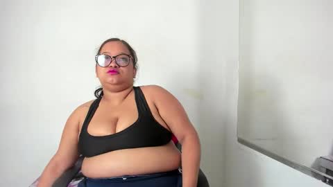 yourlittlewife online show from September 2025 11:15:01 AM