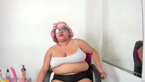 yourlittlewife online show from October 2025 10:45:02 AM