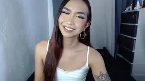 yourlovebella88 online show from March 2025 03:51:01 PM