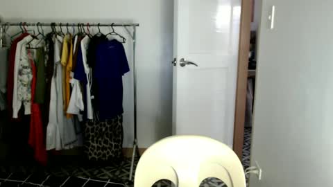 tifanny online show from January 2025 04:15:01 AM