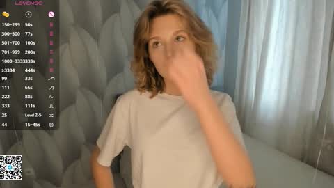 Snapshot of yourmuseee chatting on March 2026 11:45:02 AM Sonya online show from March 2026 11:45:02 AM