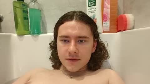 Snapshot of yourpantyhosesla_ve chatting on November 2025 12:42:02 AM Nylon slave online show from November 2025 12:42:02 AM