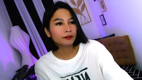 yourprettybella_ts online show from May 2026 10:43:02 AM