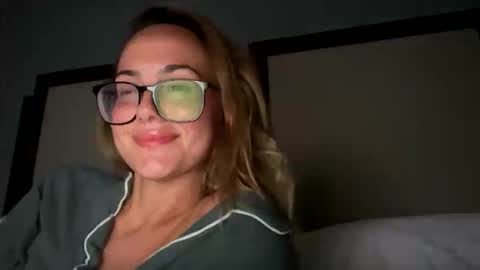 yoursweetgrace online show from April 2026 10:57:02 AM