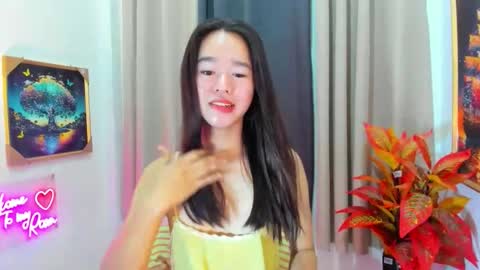 yourtinybunny online show from April 2026 06:14:01 AM