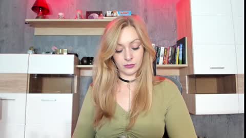 YourVenus00 -Follow my OF online show from December 2024 05:34:01 PM