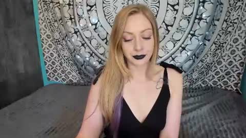 Snapshot of yourvenus00 chatting on June 2026 09:41:02 AM YourVenus00 -Follow my OF online show from June 2026 09:41:02 AM