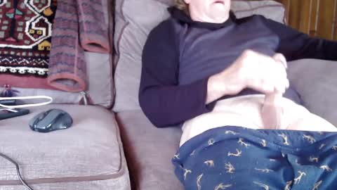 ytsim58 online show from April 2026 03:06:01 PM