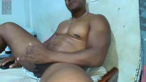 yubana online show from November 2025 02:34:01 AM