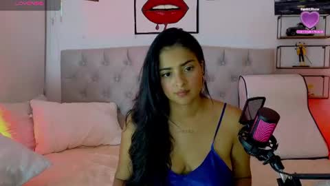 Snapshot of yues0506 chatting on July 2026 01:52:01 AM Yurani online show from July 2026 01:52:01 AM